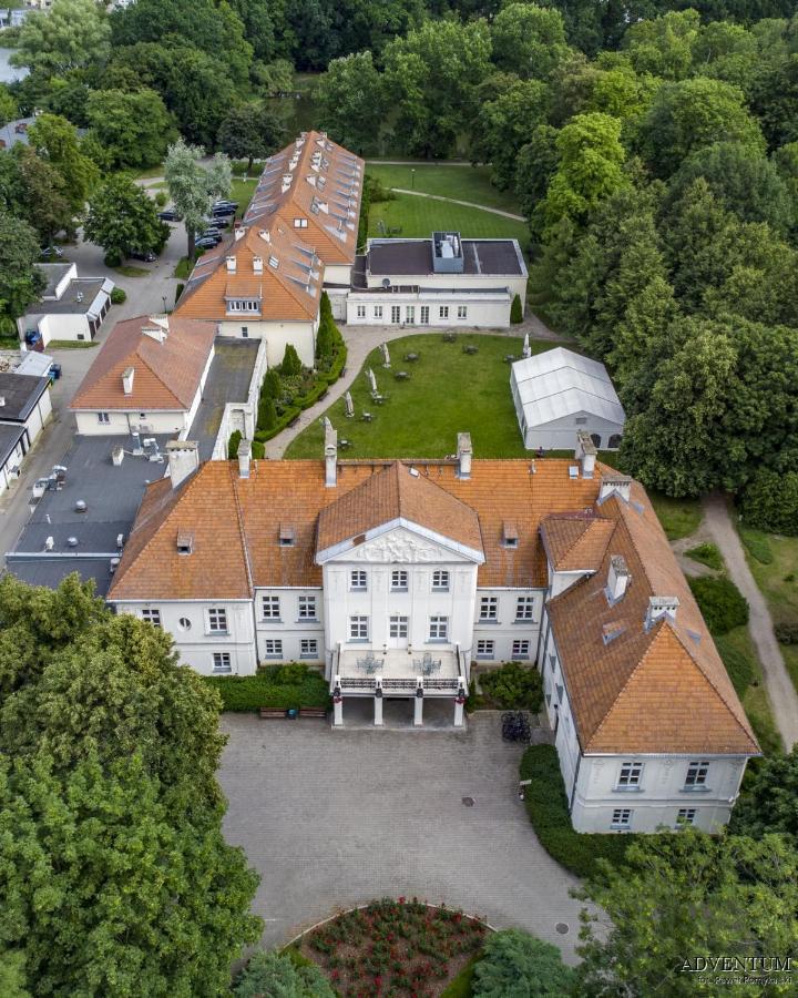 Palac Pod Kampinosem - Blisko Warszawy Leszno  Exterior foto